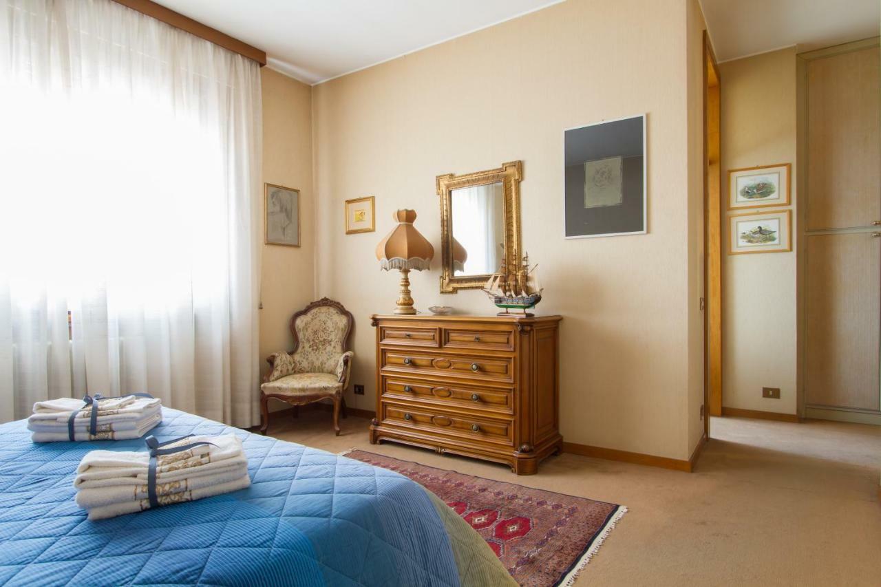 Appartamento Ampio E Indipendente Con Vista Giardino Paderno d'Adda エクステリア 写真
