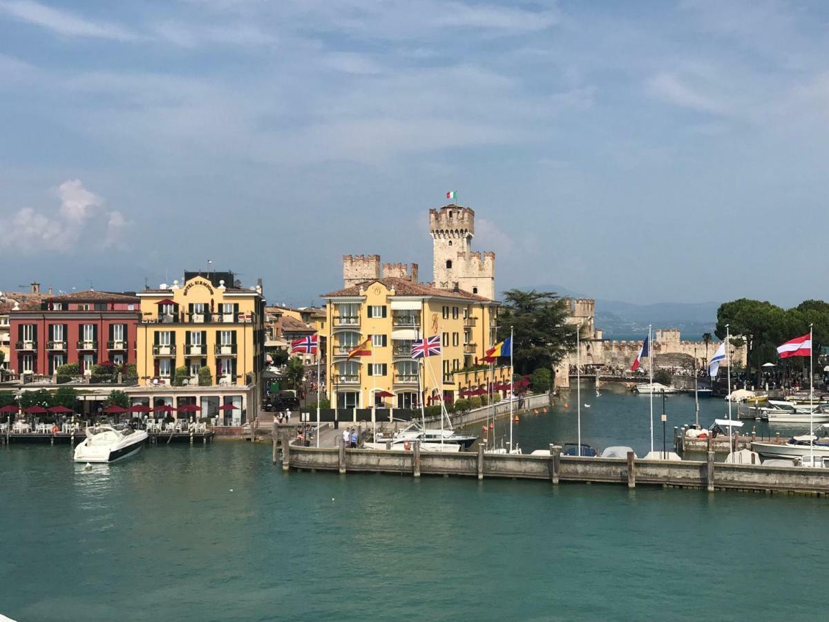 Appartamento Ampio E Indipendente Con Vista Giardino Paderno d'Adda エクステリア 写真