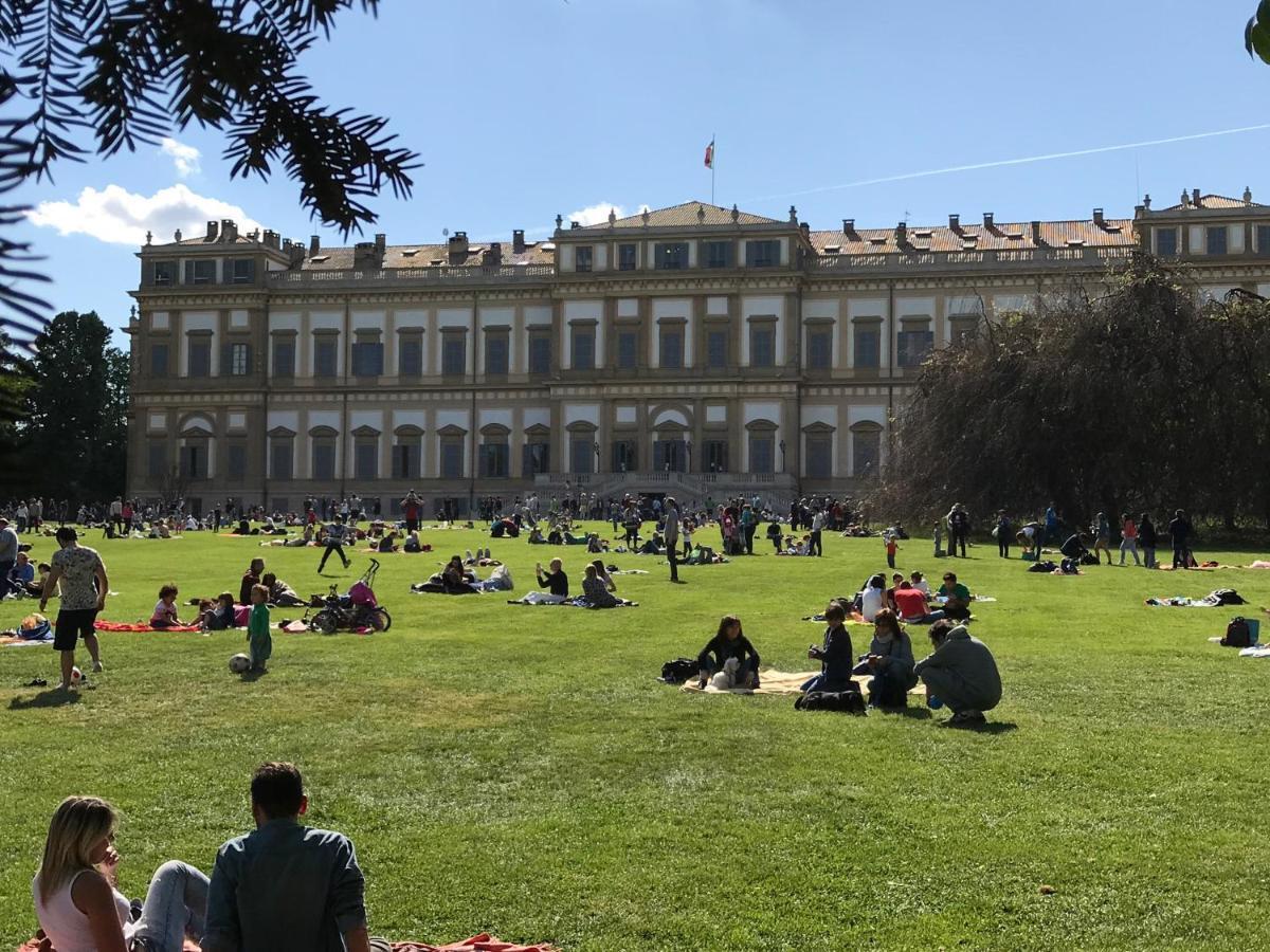 Appartamento Ampio E Indipendente Con Vista Giardino Paderno d'Adda エクステリア 写真